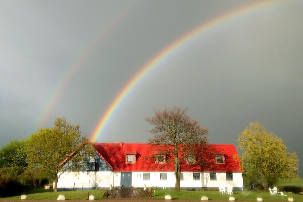 Tryde 1303 B&B Pa Oesterlen Tomelilla Exteriér fotografie
