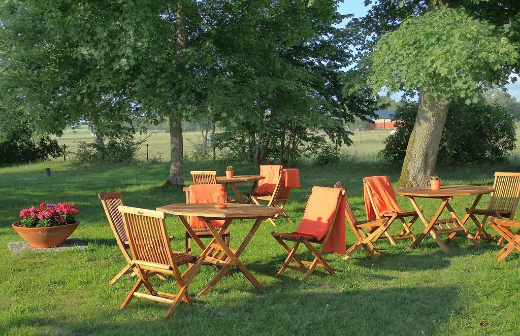 Tryde 1303 B&B Pa Oesterlen Tomelilla Exteriér fotografie
