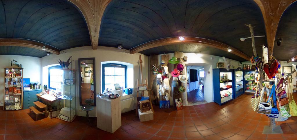 Tryde 1303 B&B Pa Oesterlen Tomelilla Exteriér fotografie