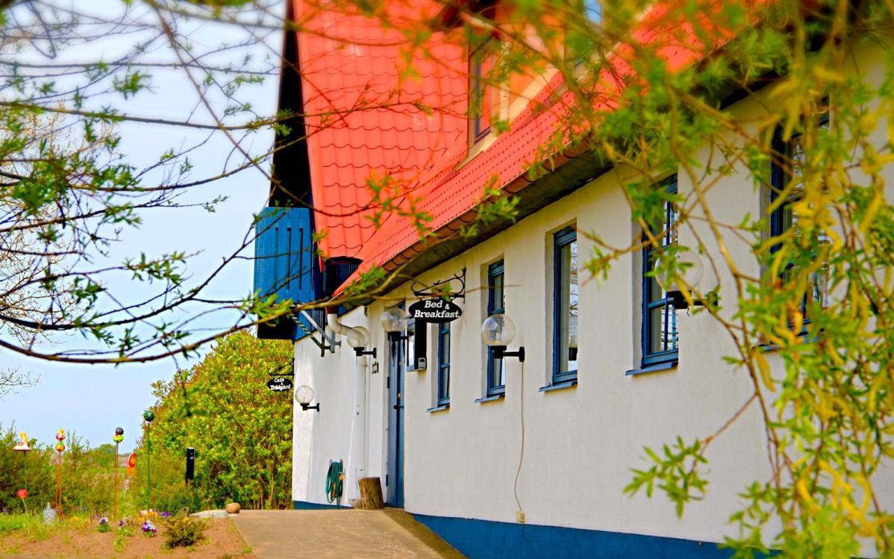 Tryde 1303 B&B Pa Oesterlen Tomelilla Exteriér fotografie